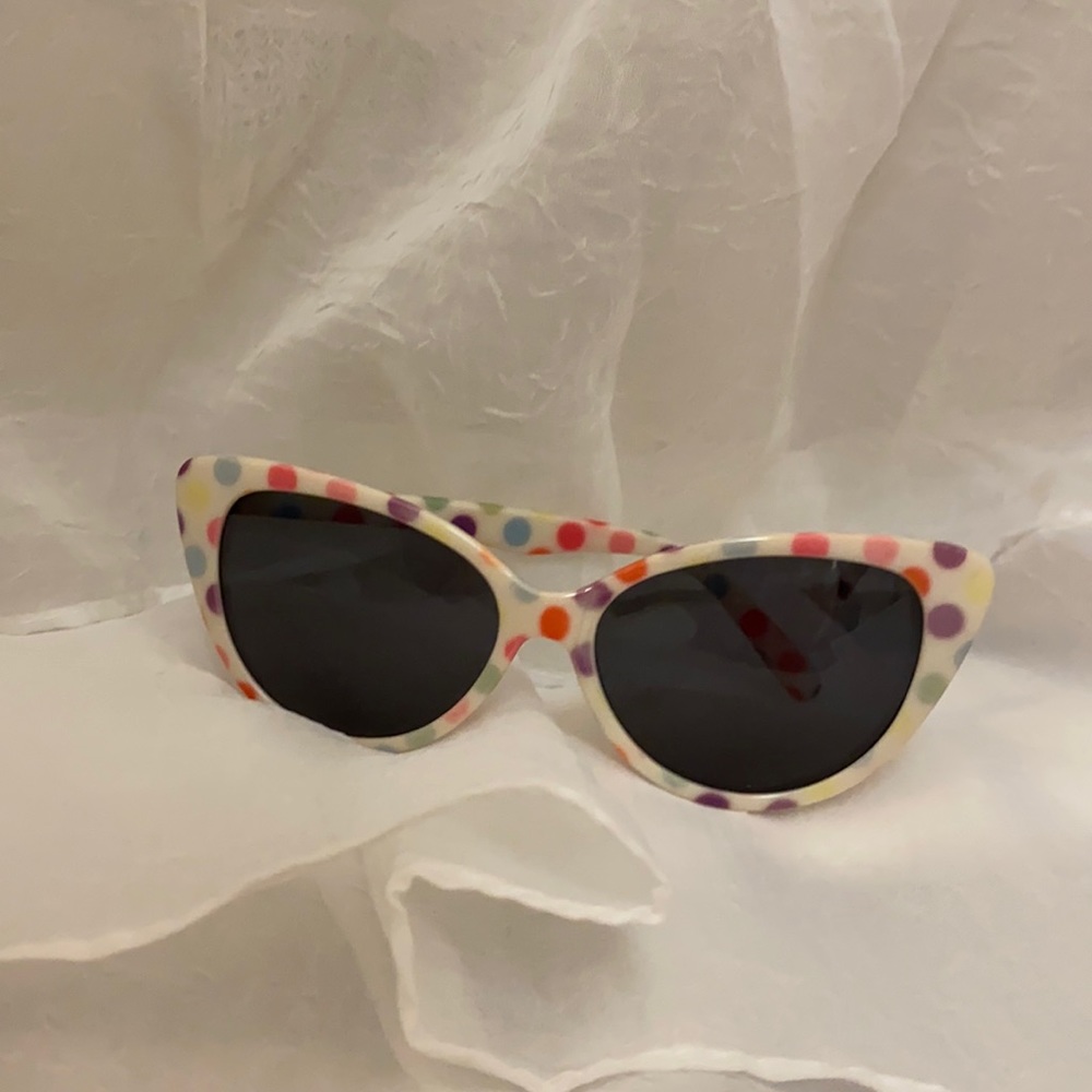 Polka dot car eye sunglasses